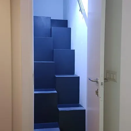 Al Centro Di *