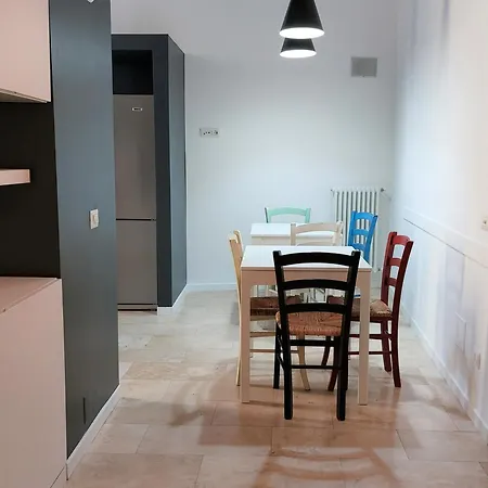 Daire Al Centro Di Napoli